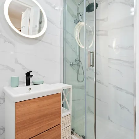 Renting - Barberis - Unique Getaway 2-room With Rooftop Terrace 아파트 *
