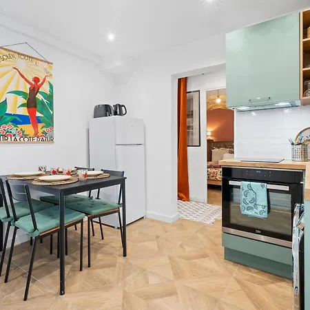 Renting - Barberis - Unique Getaway 2-room With Rooftop Terrace 니스