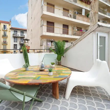 아파트 Renting - Barberis - Unique Getaway 2-room With Rooftop Terrace *